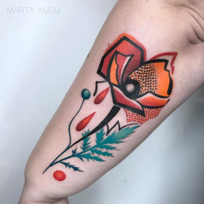 tatuaje de amapola en el antebrazo;  13 hermosas ideas para llevar amapolas en la piel 