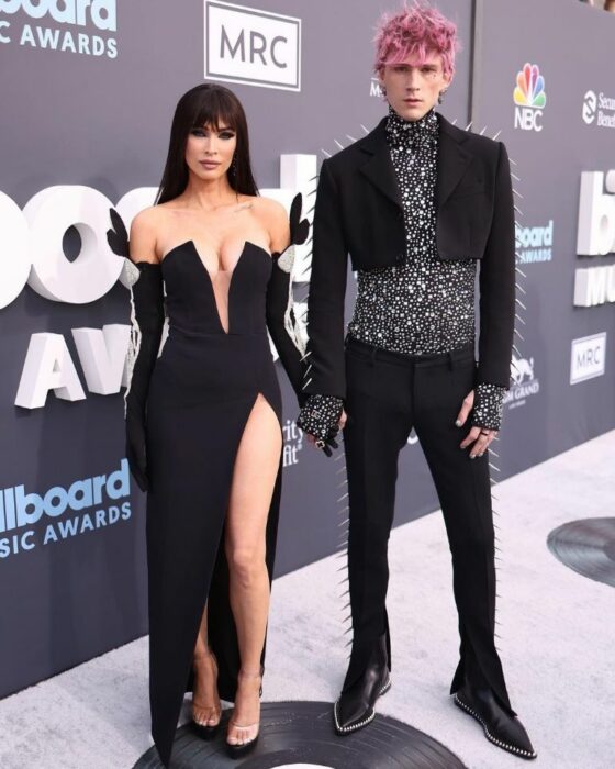 Machine Gun Kelly intentó suicidarse, pero una llamada telefónica a Megan Fox lo salvó