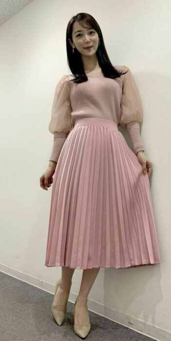 Outfits con faldas largas con tablas