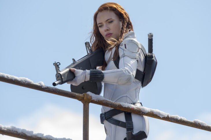 Scarlett Johansson, en su personaje de Natasha Romanoff en la cinta de Black Widow