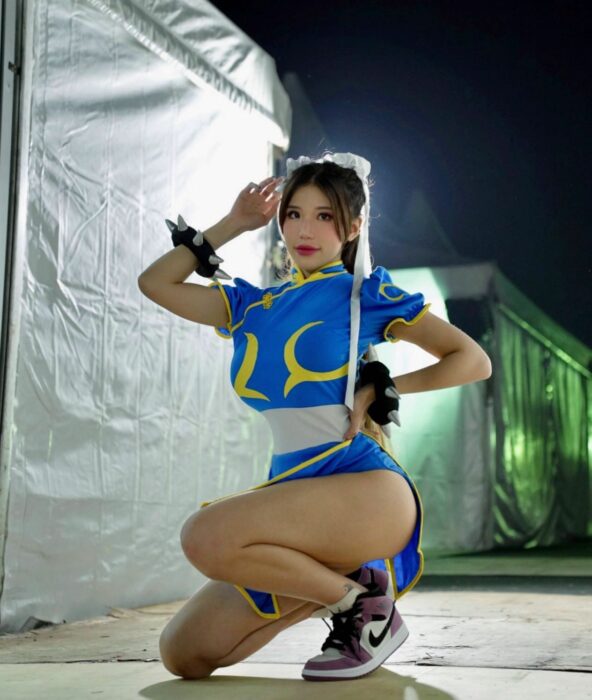 MsPuiyi ex modelo de OnlyFans disfrazada de Chun-Li, un personaje de un videojuego