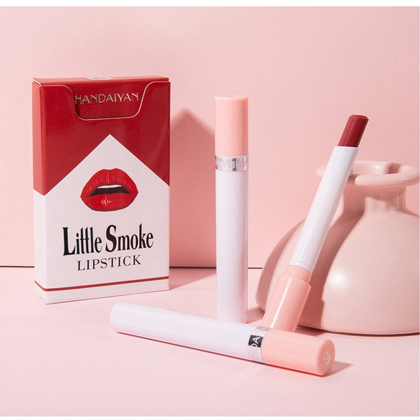 Labiales dentro de una cajetilla de cigarros; 12 Labiales bonitos que merecen tener un espacio en tu tocador