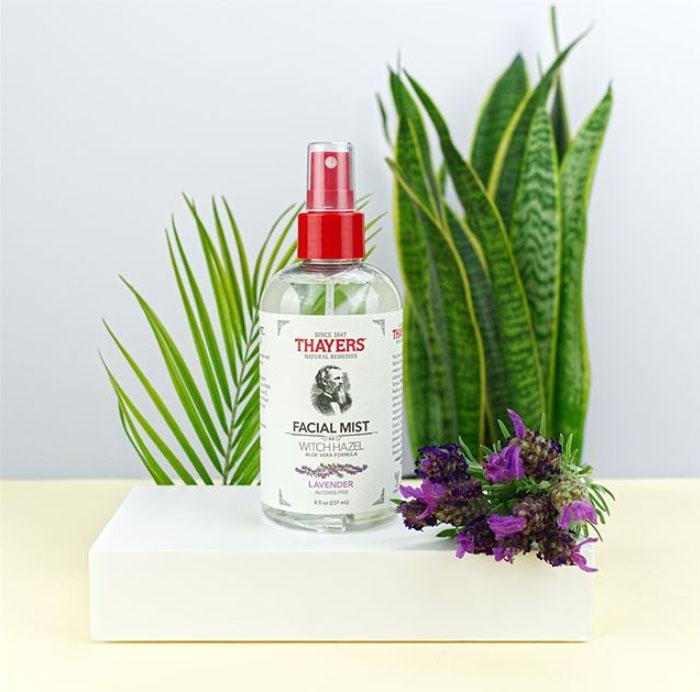Tónico con pétalos de rosa y Hamamelis de Thayers