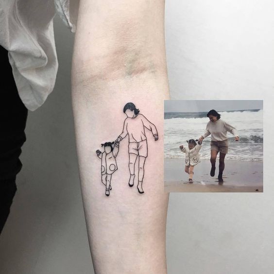 Tatuaje eplica de una fotografía infantil