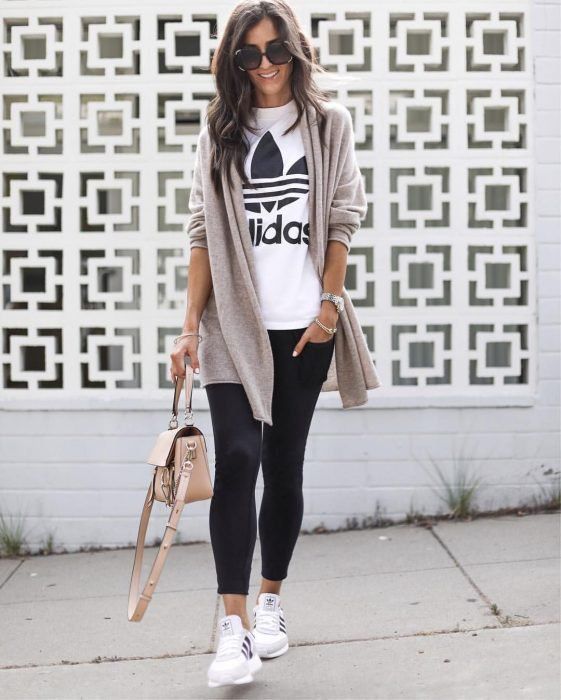 Outfit de leggins con cardigan