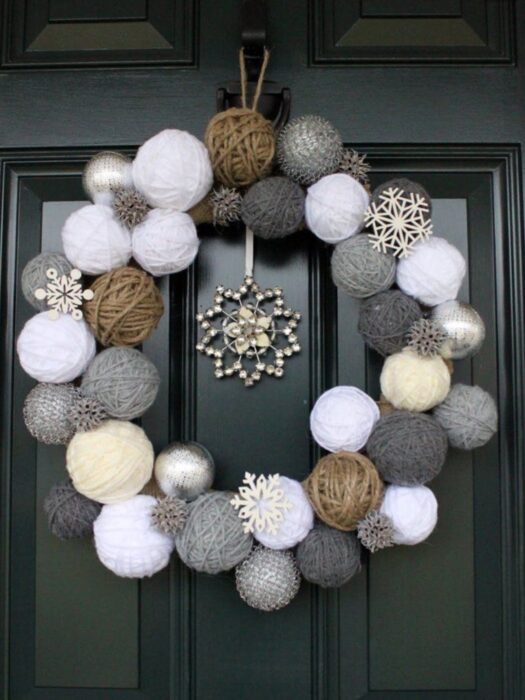Decoración navideña con materiales reciclados