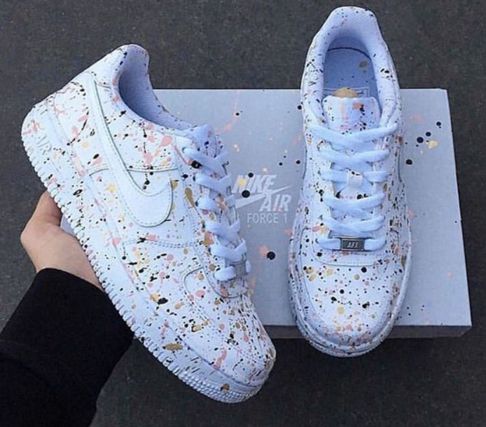 Tenis para chica, pintados a mano con diseño de chispas de colores