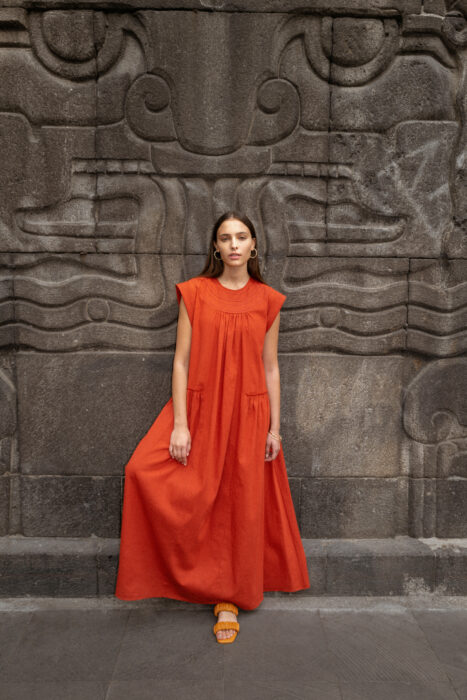 Vestido naranja; Campaña Liverpool colección YAKAMPOT for MAP