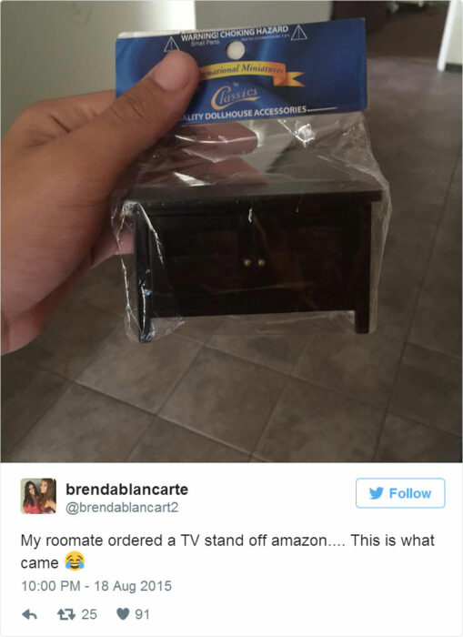 Mueble de casa de muñecas