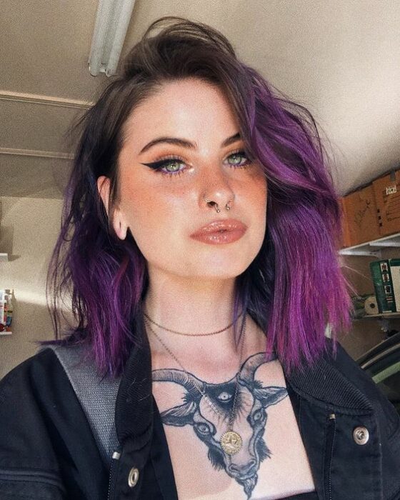 cabello morado; Ideas para un cabello neón