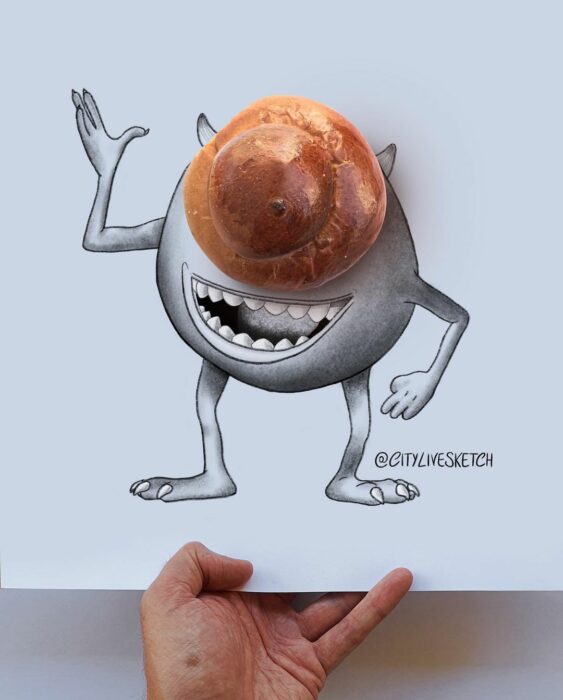 Dibujo de Mike de Monsters Inc con un ojo hecho de pan brioche col toppo