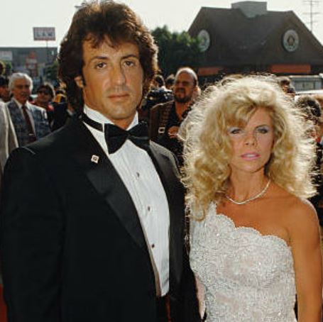 Famosos que abandonaron a sus esposas al alcanzar la fama 