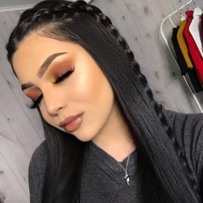 trenza lateral ;14 Peinados con trencitas al frente para unas fotos aesthetic