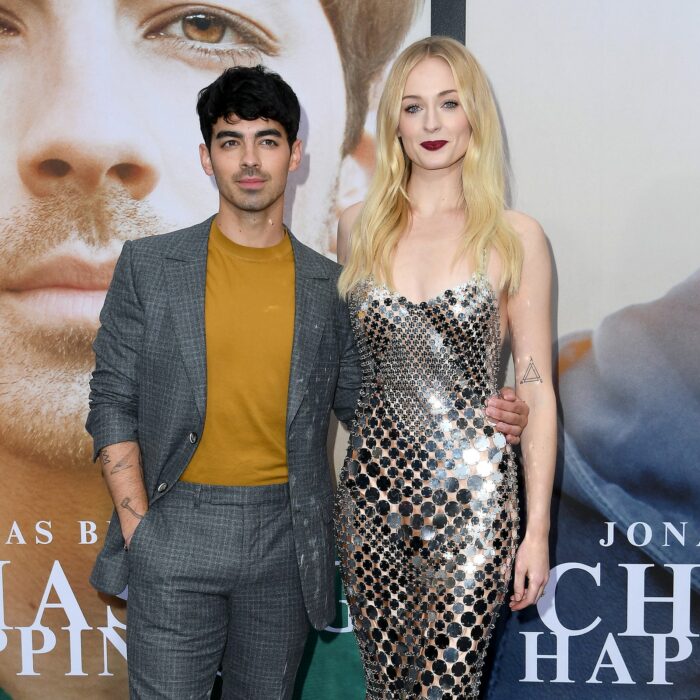 sophie turner y joe jonas en la alfombra roja