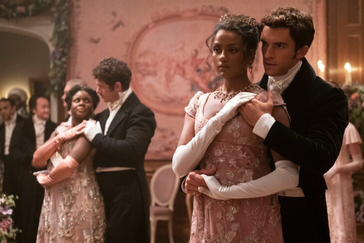 imagen de los protagonistas de la segunda temporada de la serie Bridgerton