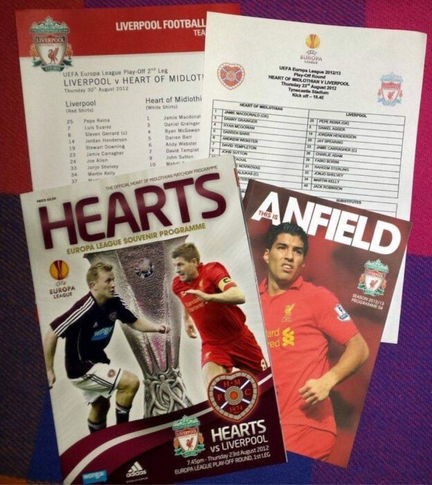 revistas y fichas del club de fútbol Liverpool