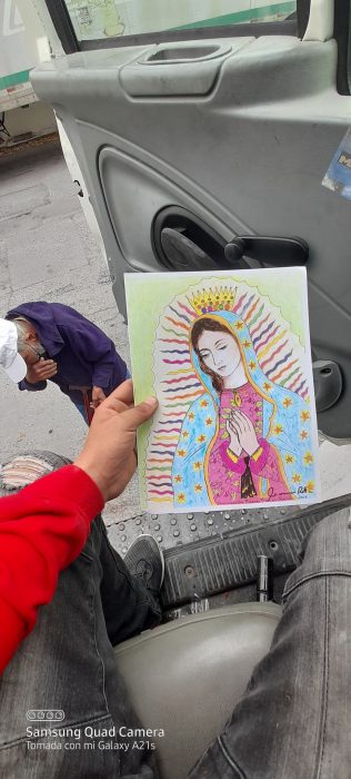 fotografía de un dibujo de la virgen de Guadalupe hecha por un abuelito