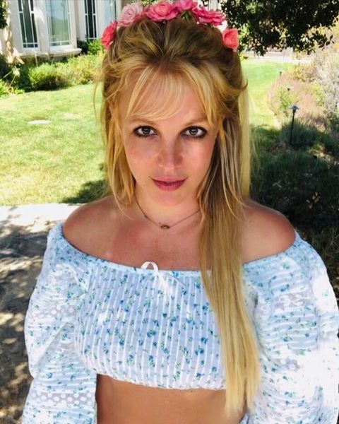Britney Spears posando para una fotografía 
