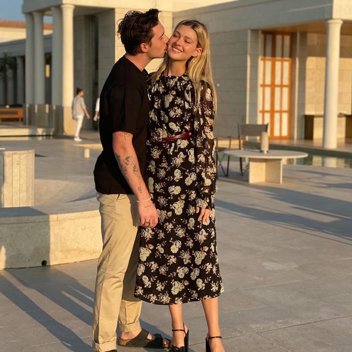 Brooklyn Beckham y Nicola Peltz compartiendo un momento