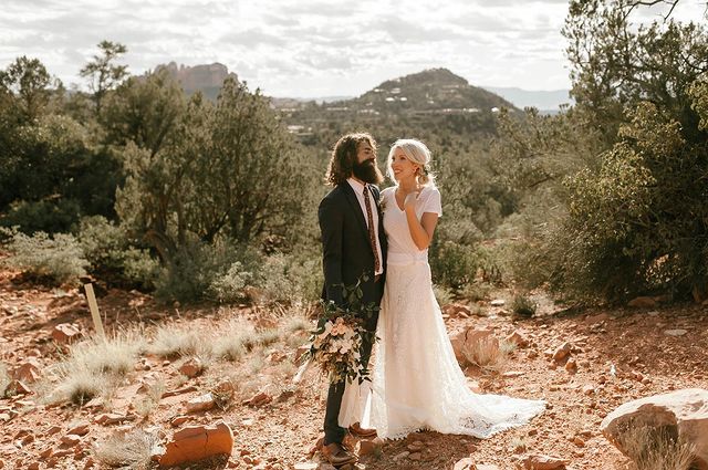 Pareja con matrimonio de orientación sexual mixta