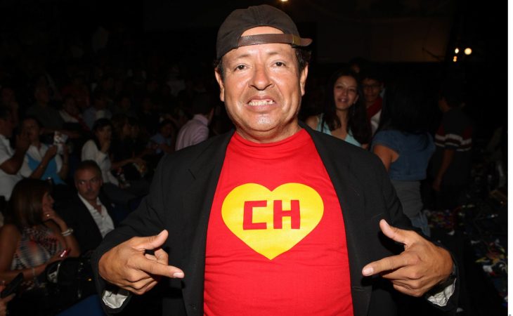 Sammy Pérez con camiseta del Chapulín Colorado