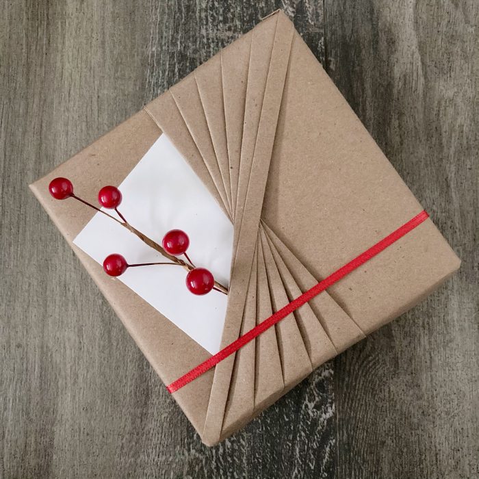 Maneras de envolver regalos navideños