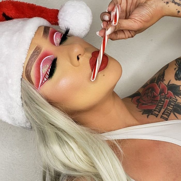 maquillaje rojo y blanco; 15 Maquillajes navideños que te convertirán en la reina del invierno