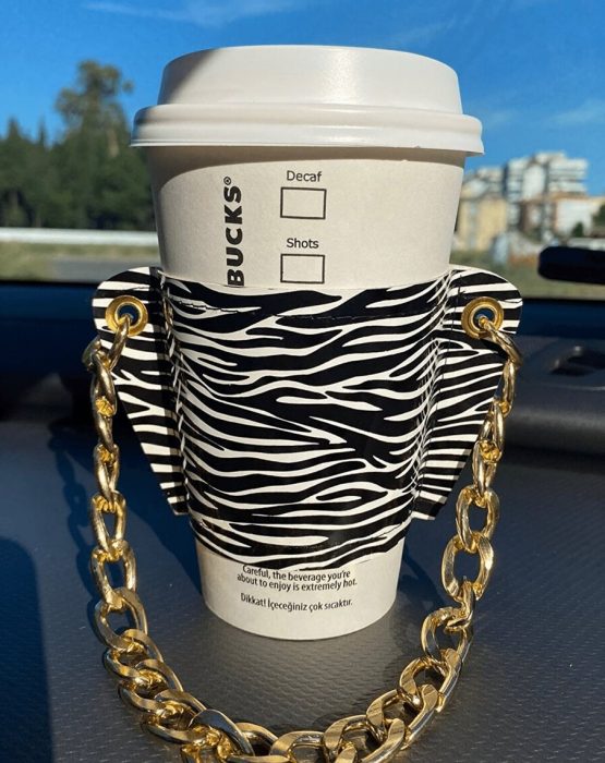 Bolso animal print; 12 Coffee and Chains perfectos para completar tu outfit