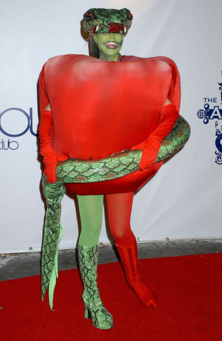 Hiedi Klum con sus diferentes disfraces en Halloween