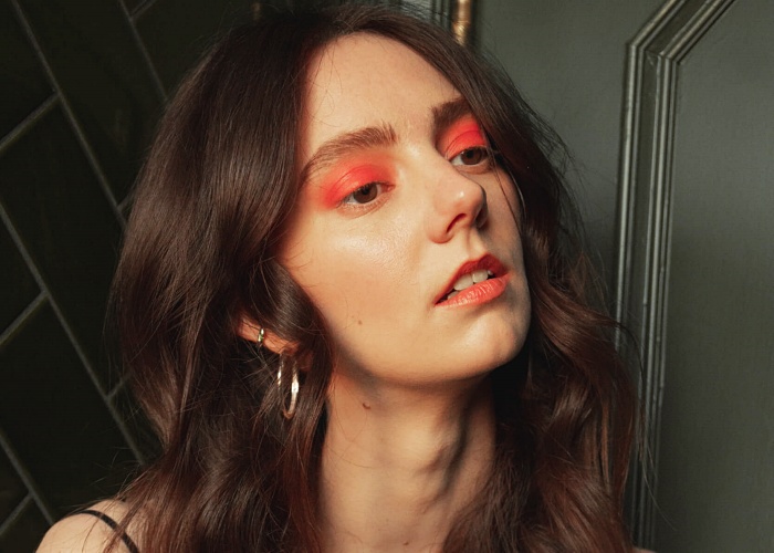 Tanya Reynolds es Lily Iglehart
