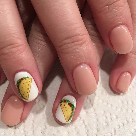 Uñas con taquitos; 20 Ideas para darle a tus uñas un estilo mexicano y lleno de color