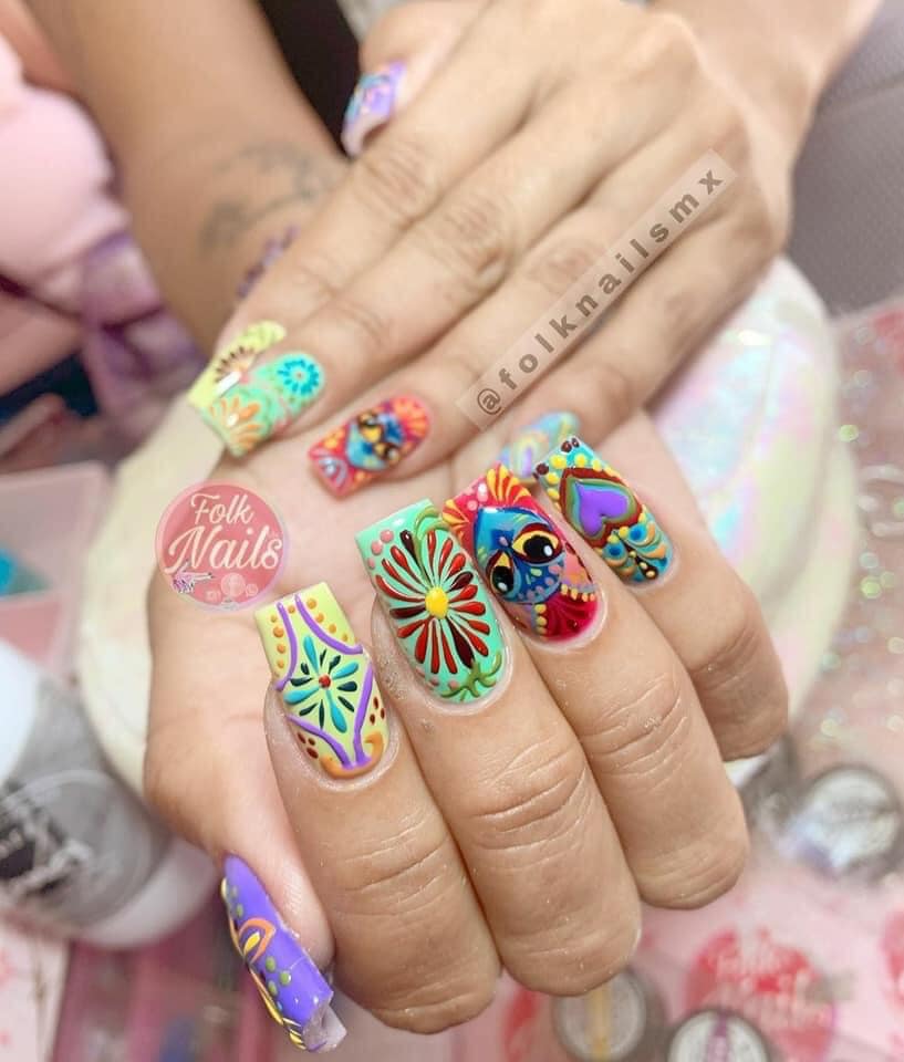 Uñas con diseños mexicanos; 20 Ideas para darle a tus uñas un estilo mexicano y lleno de color