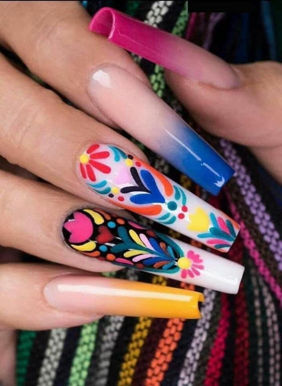 Uñas con diseños mexicanos; 20 Ideas para darle a tus uñas un estilo mexicano y lleno de color