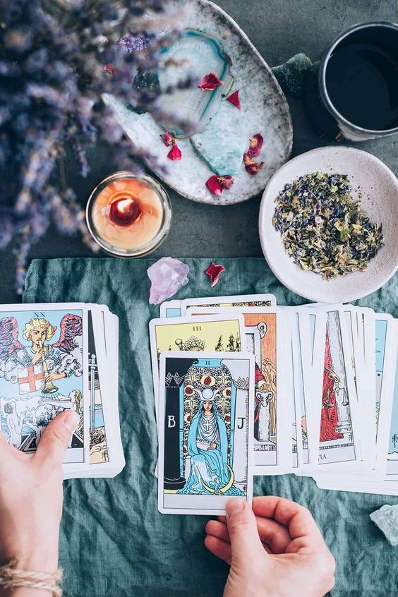 cartas esotéricas; 17 Imágenes que tu brujita interior amar ver una y otra vez