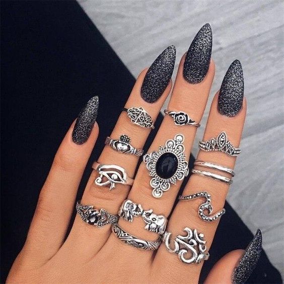 Diseños de uñas elegantes