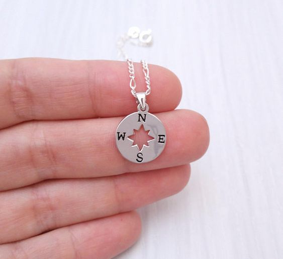 Collar de rosa de los vientos