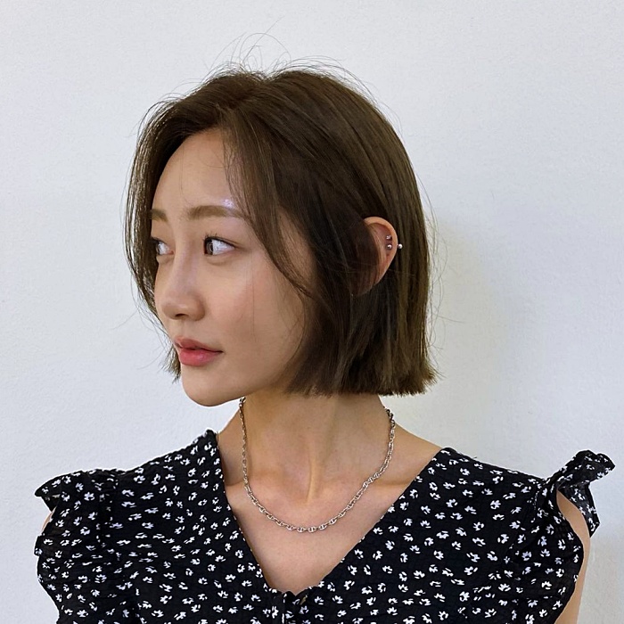 corte de cabello estilo oriental, coreano con capas, largo, corto, color oscuro, negro, café, rubio cenizo, claro