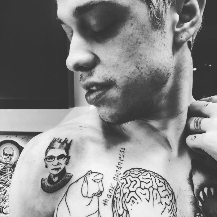 Famoso con el tatuaje de otro famoso en su piel