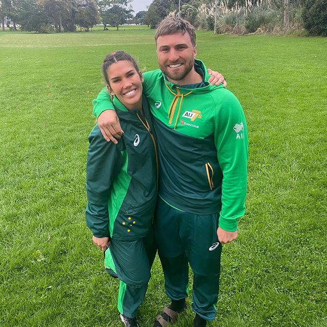 Charlotte Caslick y Lewis Holland ;14 Parejas olímpicas que se llevaron la medalla de oro en nuestro corazón