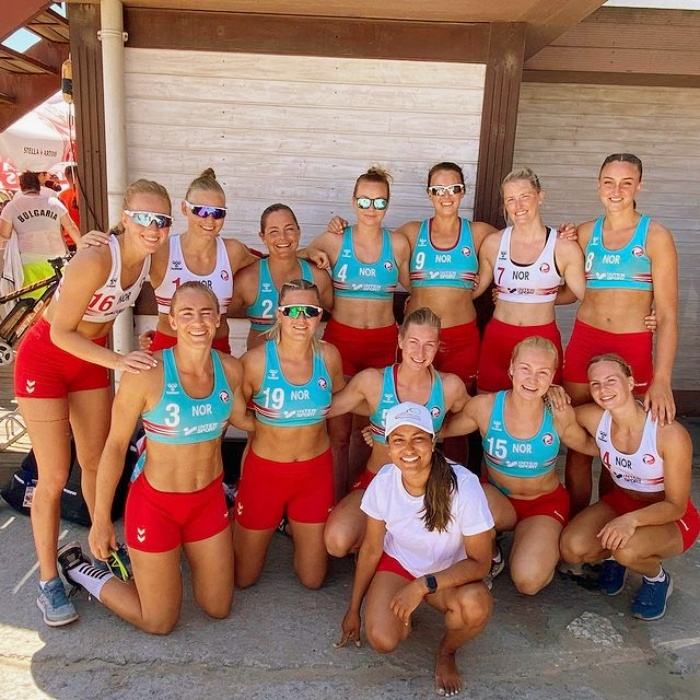 jugadoras del equipo femenil de handball