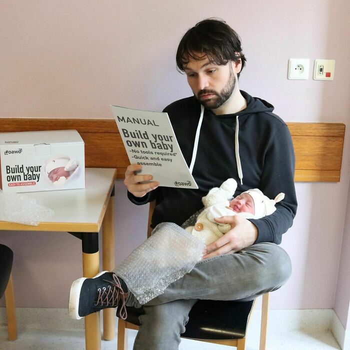 Leyendo las noticias ;Papá le envía a su novia estas fotos cada vez que le pregunta si sus bebés están bien