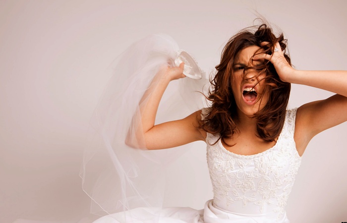 novia enojada, exigente, bridezilla
