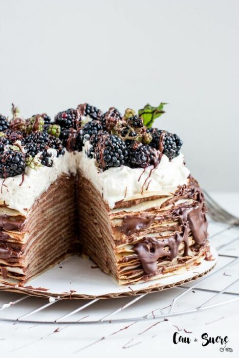 Pastel mil hojas con chocolate; 18 Hermosos pasteles de moras que querrás presumir en Instagram