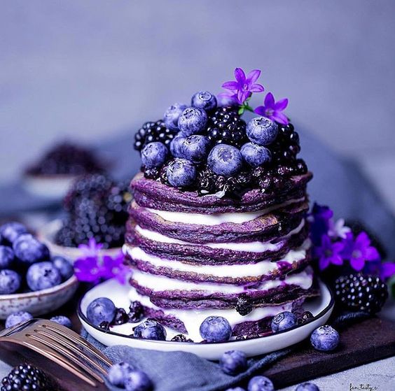 Hot cakes con moras; 18 Hermosos pasteles de moras que querrás presumir en Instagram