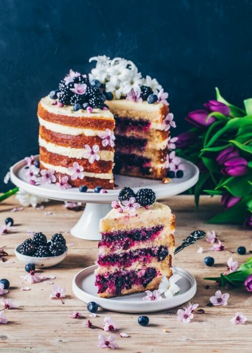 Pastel rústico con moras; 18 Hermosos pasteles de moras que querrás presumir en Instagram