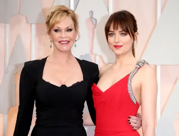 Melanie Griffith y Dakota Johnson; 13 Madres e hijas famosas que están enamorando a Hollywood