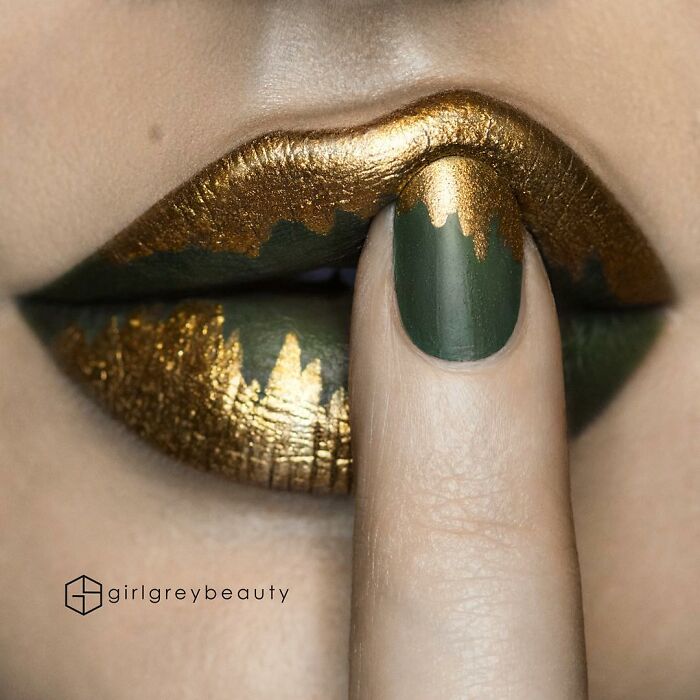 Labios dorados con verde, Creación de Andrea Reed; Artista crea hermosas obras de arte sobre sus labios