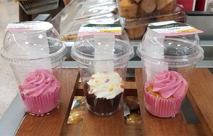 Panecillos envueltos en plástico