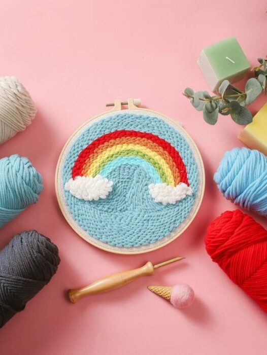 kit para tejer en forma de arcoíris ;13 Coloridos regalos para las chicas que aman los arcoíris