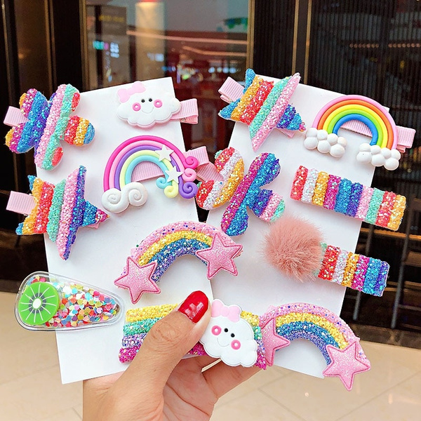 clips para cabello en forma de arcoíris ;13 Coloridos regalos para las chicas que aman los arcoíris